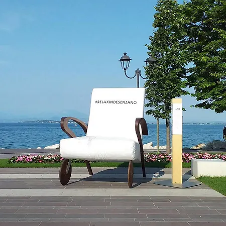 Appartamento Agli Ulivi Desenzano del Garda Exterior photo